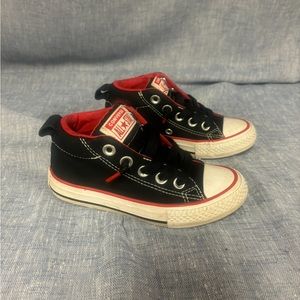 Boys converse